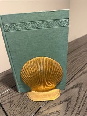 Brass Shell Bookend - Decorative Gold Accent vtg